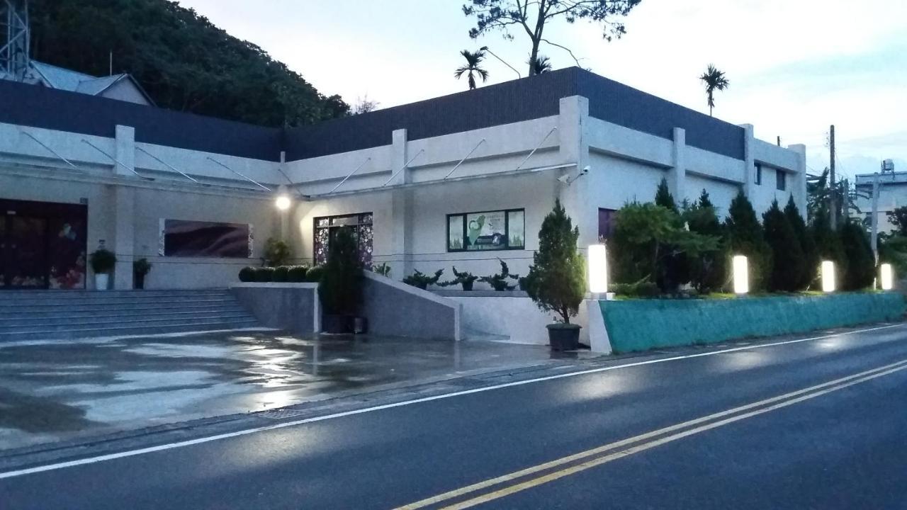 Sun Moon Lake Jinlongshan Bnb Yuchi Zewnętrze zdjęcie